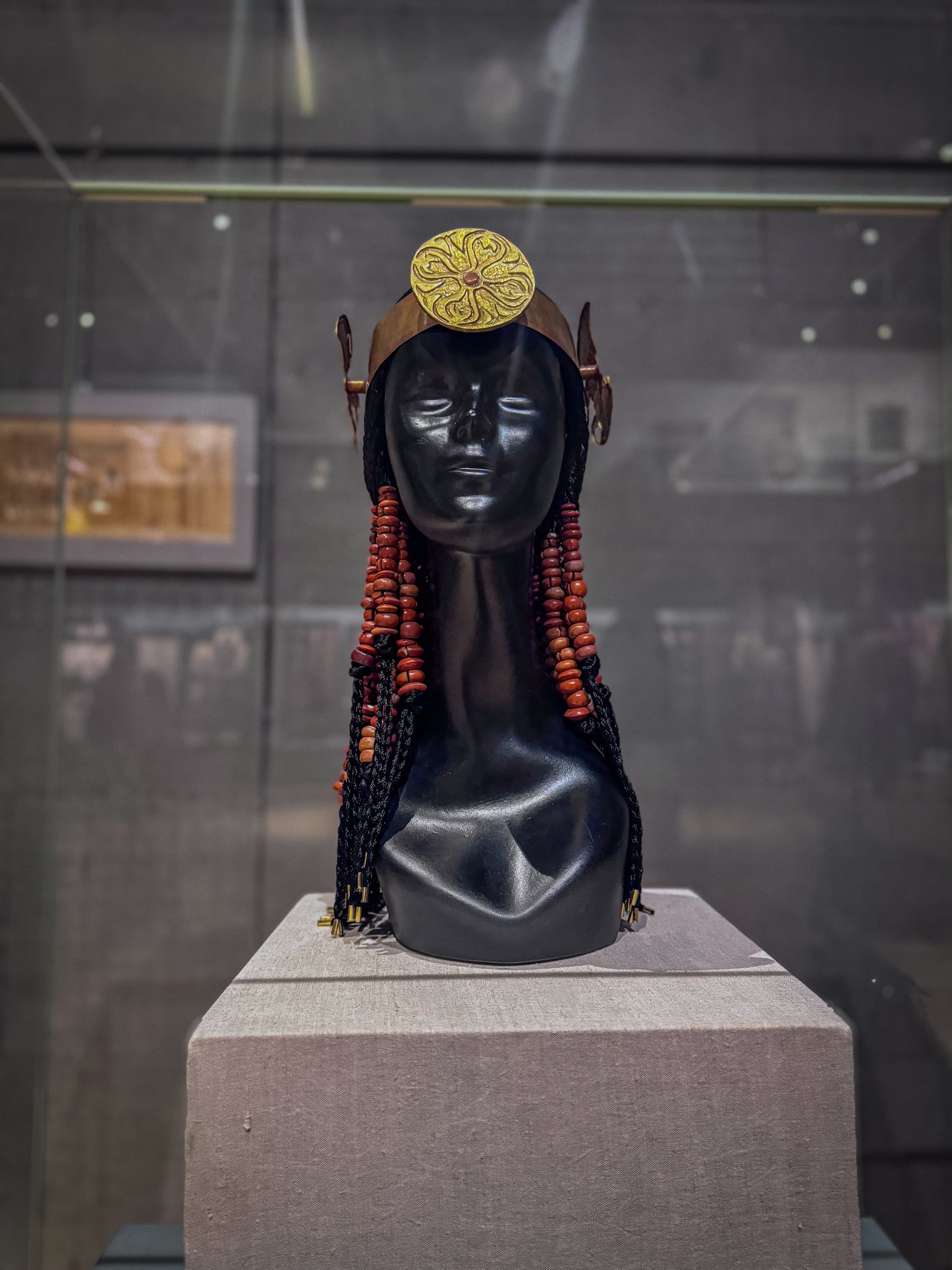 📘 Mini Booklet: Mastering the iPhone Shutter Button